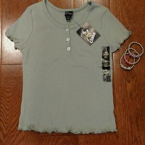 NWT Seafoam green ribbed baby tee with 3 Paparazzi bracelet bundle